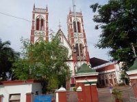 DSC01779  sacred heart basilica, Pondicherry
