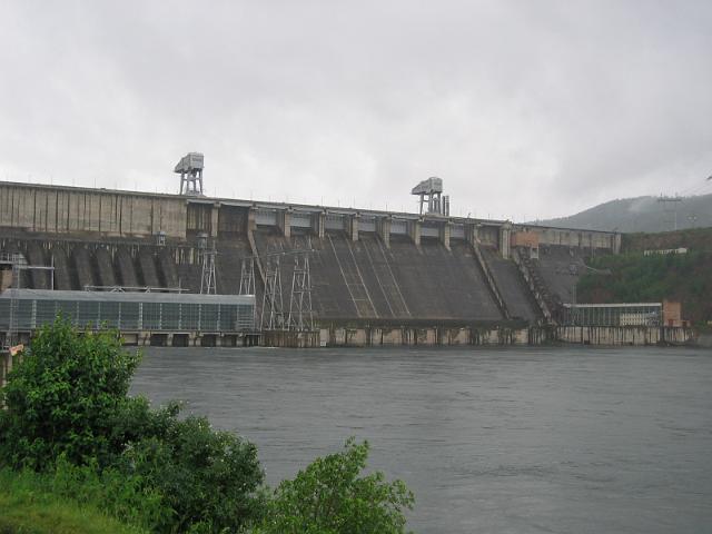 Rus04b0049.JPG - Krasnoyarsk dam