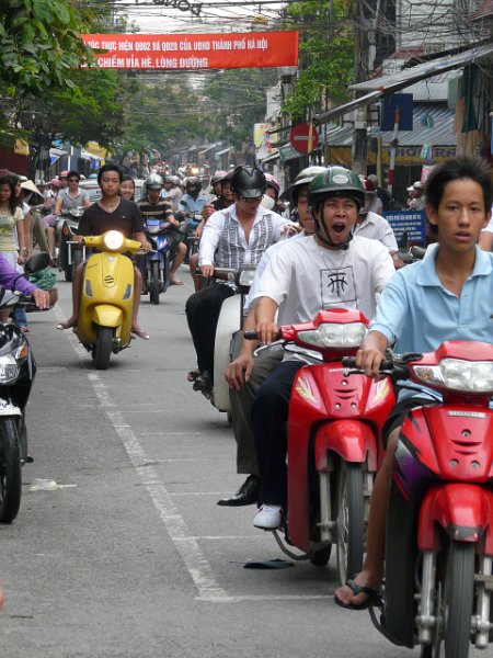 2008-08-10-HANOI-P1030043.JPG